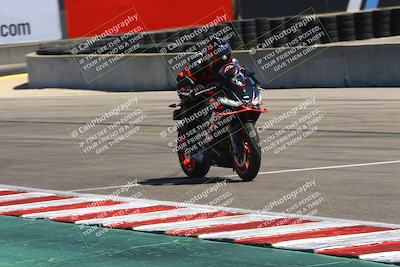 media/Aug-29-2025-TrackDaz (Fri) [[e7163b0dc3]]/B Plus/1220pm (Turn 11)/